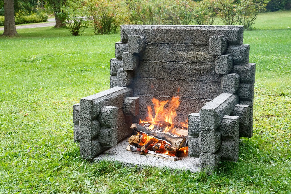 Image Feu Ardent Pique-Nique with back Outdoor Fireplace - Grey Colour
